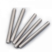 Шпильки для деталей с гладкими отверстиями